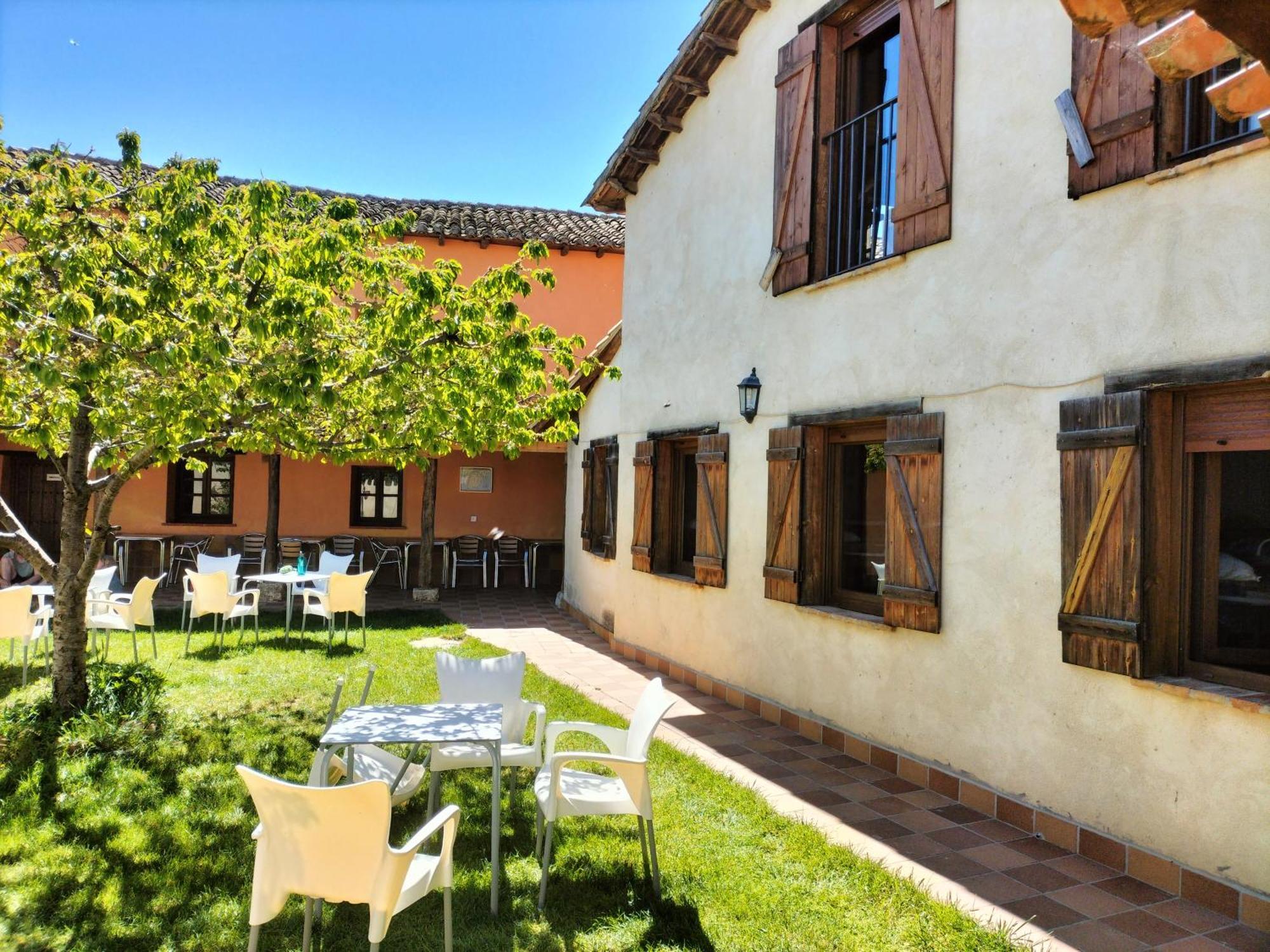 Don Camino Low Cost Villalcázar de Sirga Eksteriør bilde
